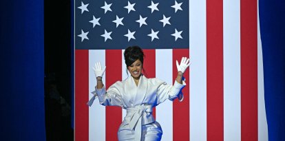 Cardi B en un evento a favor de Kamala Harris/ Brendan Smialowski