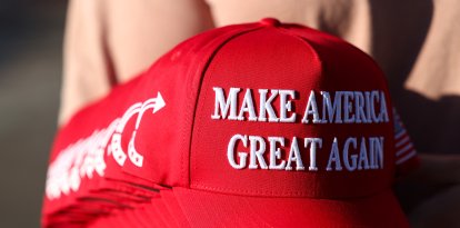 Merchandising del movimiento MAGA/ Charly Triballeau