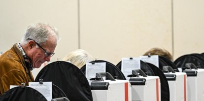 Tejanos votan el día de las elecciones primarias