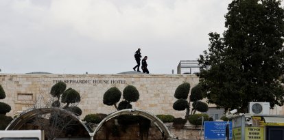 Israeli security after an impact that fell inside the walls of the Old City of Jerusalem