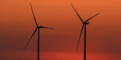 Molinos de viento cerca de Kittsee, Baja Austria