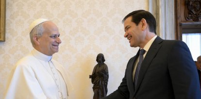 León XIV y Marco Rubio, durante un encuentro en mayo de 2025. Imagen de archivo
