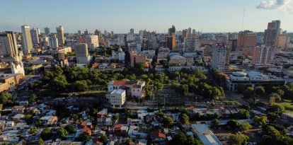 Vista aérea del 2023 del barrio Ricardo Brugada, conocido como La Chacarita, una de las zonas más antiguas y pobres de la ciudad