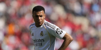 Kylian Mbappé lamenta la derrota del Real Madrid frente al RCD Mallorca. Abril de 2026