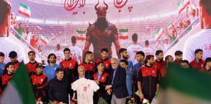 Miembros de la selección nacional de fútbol de Irán en una ceremonia antes de su partida para la Copa Mundial de la FIFA 2026