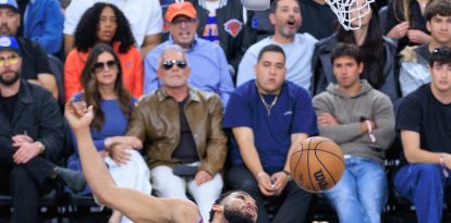 Karl-Anthony Towns #32 of the New York Knicks dunks during their  2026 NBA regular season game against the LA Clippers on Monday March 9, 2026 at Intuit Dome Arena in Inglewood, California. JAVIER ROJAS/PI