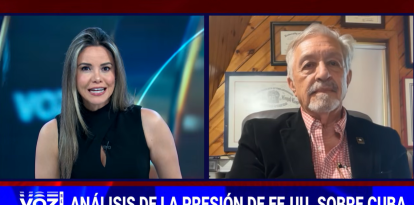 El coronel retirado Eric Rojo en Voz News, con Karina Yapor