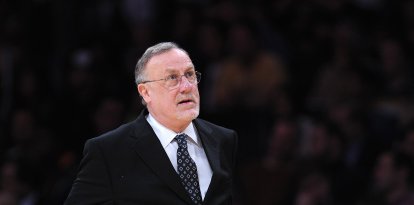 El entrenador de los Minnesota Timberwolves, Rick Adelman, durante el partido de la NBA (Archivo)