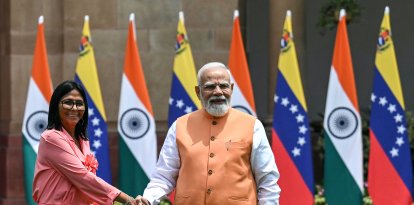 Recibimiento de Delcy Rodríguez en India