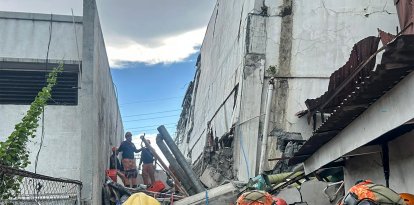 Los equipos de rescate llevan a cabo una operación de salvamento en un edificio derrumbado tras un terremoto de magnitud 7,8 en la ciudad de General Santos el 8 de junio de 2026. Un terremoto de magnitud 7,8 sacudió el sur de Filipinas el 8 de junio, causando la muerte de al menos 15 personas, el derrumbe de edificios y la emisión de alertas de tsunami en toda la región.