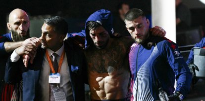 Aleksandre Topuria asiste a su hermano Ilia Topuria