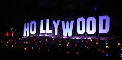 Una réplica del cartel de Hollywood para una película (Archivo)