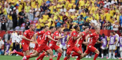 Los integrantes de Suiza celebran su victoria en el partido de octavos de final