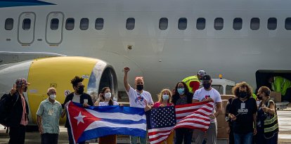 Miembros de Puentes de Amor, The People's Forum y CODEPINK llegando a Cuba (Archivo)
