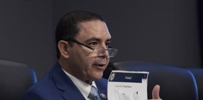 El representante Henry Cuellar.