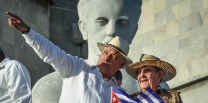 La cúpula del régimen cubano: Miguel Díaz-Canel y Raúl Castro