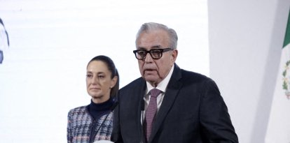 Rubén Muñoz Rocha en una imagen de archivo junto a la presidente Claudia Sheinbaum