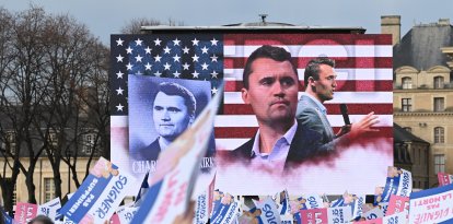 Imágenes de Charlie Kirk proyectadas en la Marcha por la Vida/ Martin Lelievre