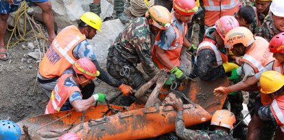 Imagen de uno de los rescatados en Nepal