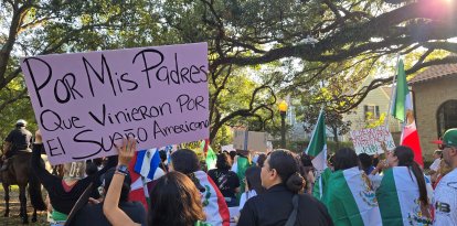 Personas inmigrantes marchan por el 'Sueño Americano' en EEUU