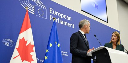 El primer ministro canadiense, Mark Carney y la presidenta del Parlamento Europeo, Roberta Metsola