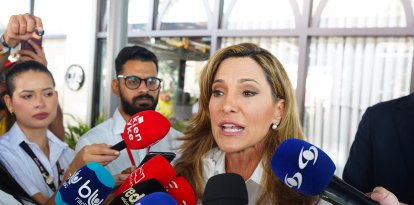 Maria Elvira Salazar en diálogo con la prensa/ Vanexa Romero