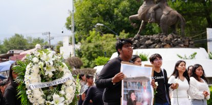 Compañeros de clase de la estudiante española asesinada