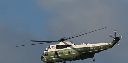 El helicóptero Marine One, que transporta al presidente estadounidense Donald Trump