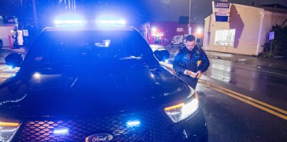 Un oficial de policía en Massachusetts (imagen referencial).
