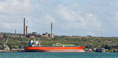 Un buque cisterna en la Base de Superpetroleros de la Zona Industrial del puerto de Matanzas, Cuba, el 30 de marzo de 2026.