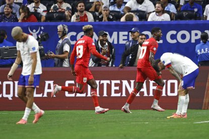 Selección panameña celebra su gol frente a Estados Unidos