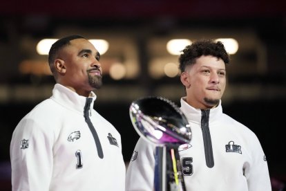 Jalen Hurts y Patrick Mahomes, antes del Super Bowl LIX