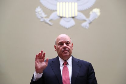 Louis DeJoy, director de Correos, testifica ante el Congreso