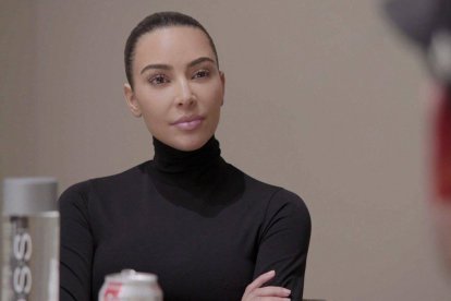 Kim Kardashian durante una entrevista