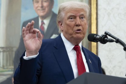Trump en el Salón Ovál/ Chris Kleponis