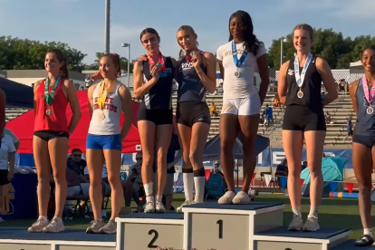 AB Hernández recibe la medalla de plata ex aequo en el CIF 2025