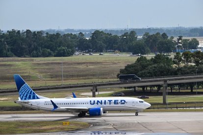 Un avión de United Airlines en el Aeropuerto Intercontinental George Bush