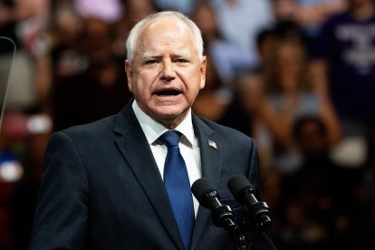 El gobernador de Minnesota, Tim Walz