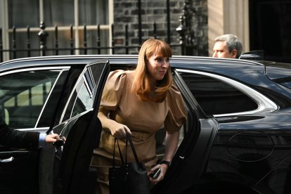 Britain's Deputy Prime Minister and Levelling Up, Housing and Communities Secretary Angela Rayner arrives at 10 Downing Street ahead of the meeting between Cyprus' President Nikos Christodoulides and Britain's Prime Minister Keir Starmer, in central London, on May 21, 2025. (Photo by JUSTIN TALLIS / AFP)