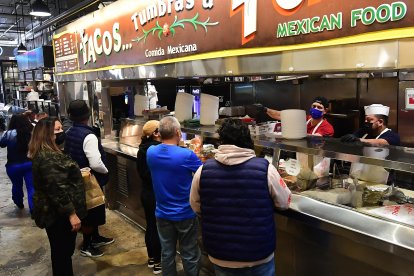 Puesto de tacos en Los Ángeles, California