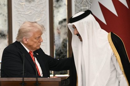 Donald Trump junto al emir de Qatar
