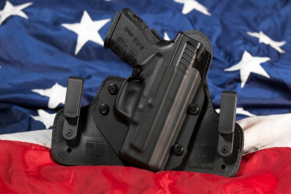 California legisla contra los fabricantes de armas
