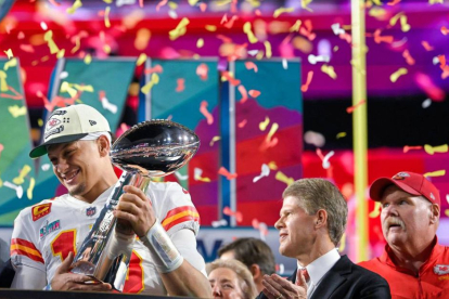 Kansas City Chiefs vence el Super Bowl LVII en el State Farm Stadium de Glendale (Arizona) en 2023 frente a los Philadelphia Eagles. Imagen de archivo.