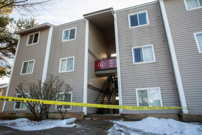 Un edificio de apartamentos de Steptoe Village donde los agentes de la ley ejecutaron una orden de registro en el apartamento de Bryan Kohberger, presunto autor de los asesinatos de Idaho.