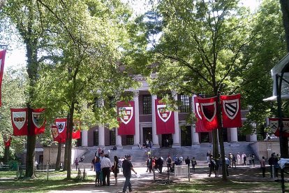 Universidad de Harvard. Una de las universidades que están viviendo consecuencias por sus actitudes antisemitistas.