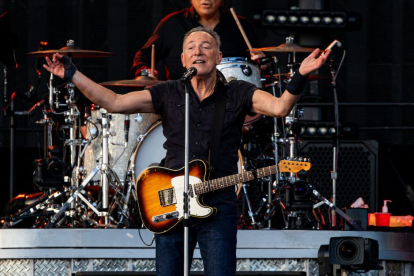 Bruce Springsteen durante uno de sus últimos conciertos realizado en julio de 2023 junto a la banda The E Street.