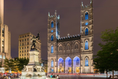 Basílica Notre-Dame de Montreal. Imagen de archivo.