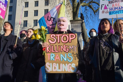 Manifestación de activistas trans en el Reino Unido.
