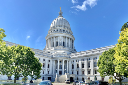 Capitolio de Wisconsin, sede la Cámara estatal, el Senado estatal y el Tribunal Supremo del estado.