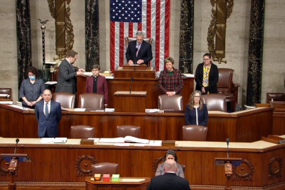 The Speaker of the House of Representatives opens the session in which the blocking of two D.C. bills was voted on.